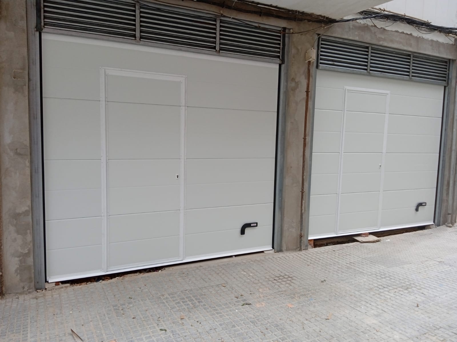Puertas automáticas en Huelva | Rollmatic