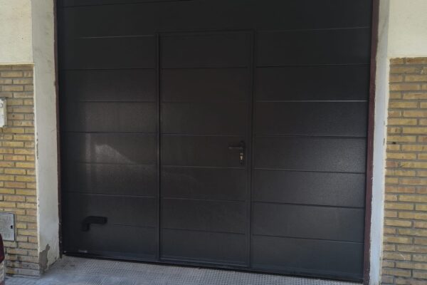 Instalador de puertas automáticas en Huelva - rollmatic.es