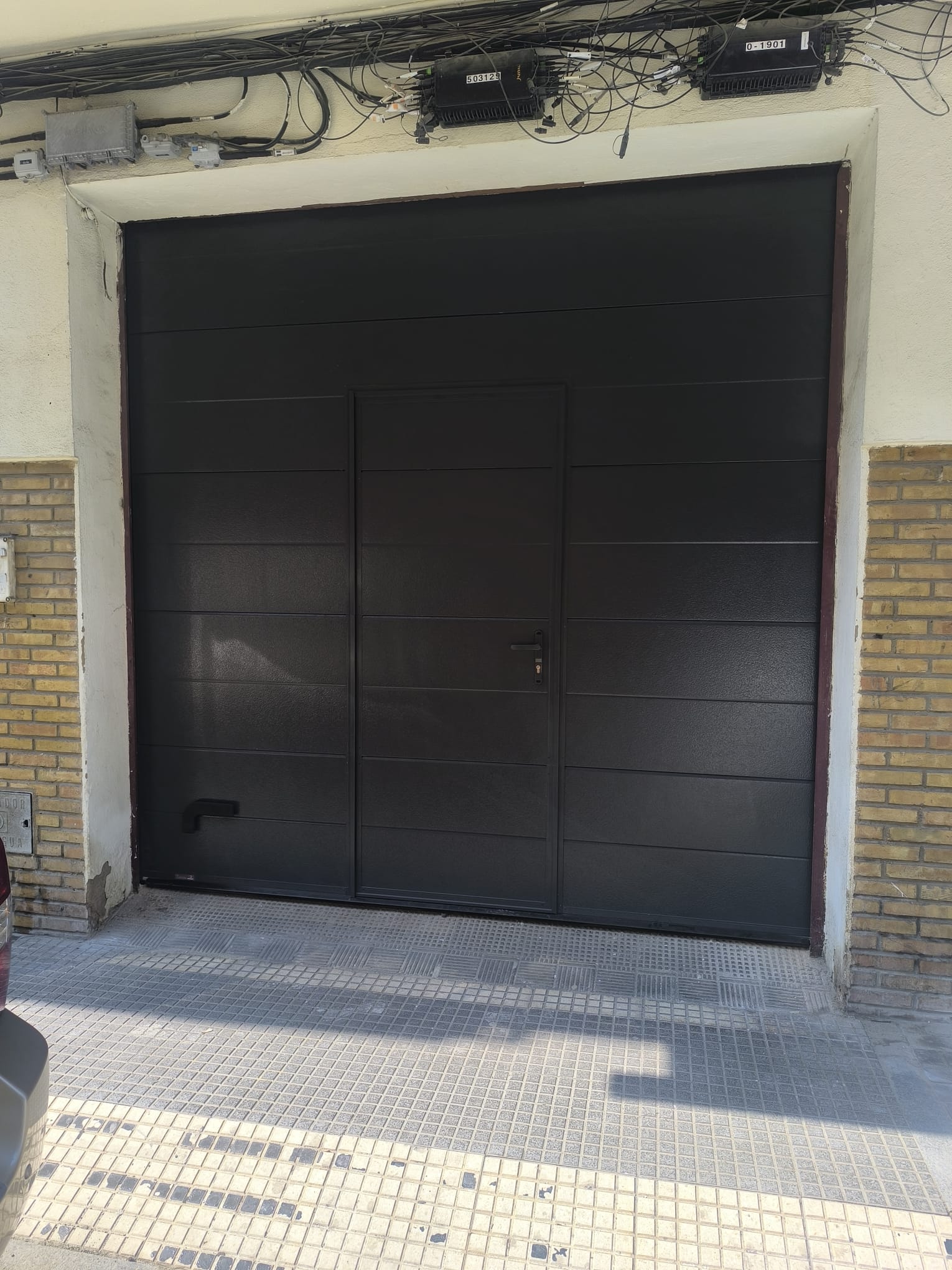 Instalador de puertas automáticas en Huelva - rollmatic.es