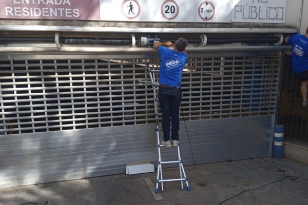 Reparación de puertas automáticas en Sevilla - Rollmatic