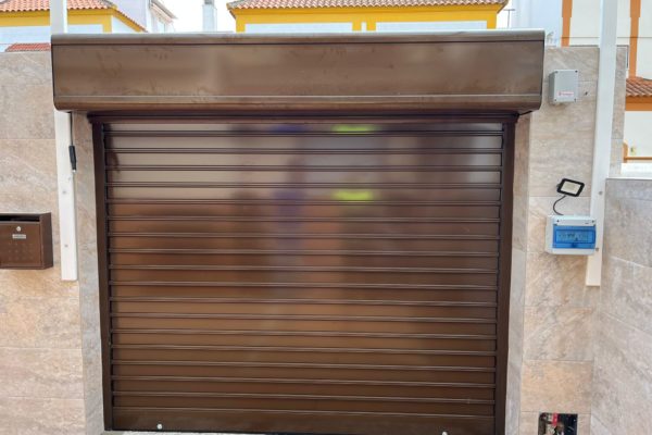 Puertas automáticas en Castilleja de la Cuesta | Rollmatic