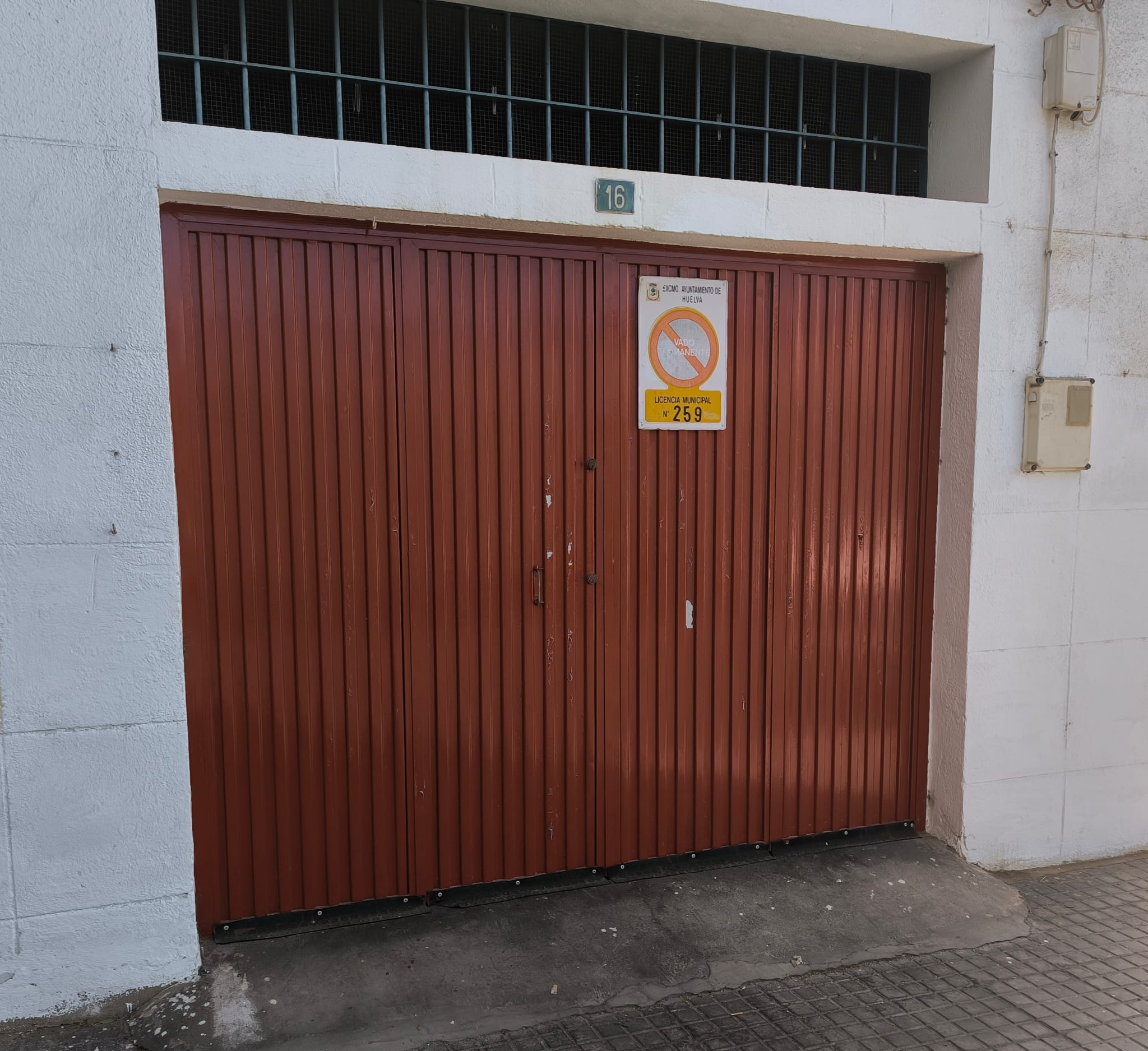 Puertas seccionales en Huelva - Rollmatic