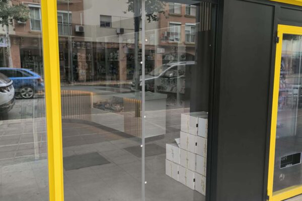 puertas de cristal automáticas en Dos Hermanas - Rollmatic