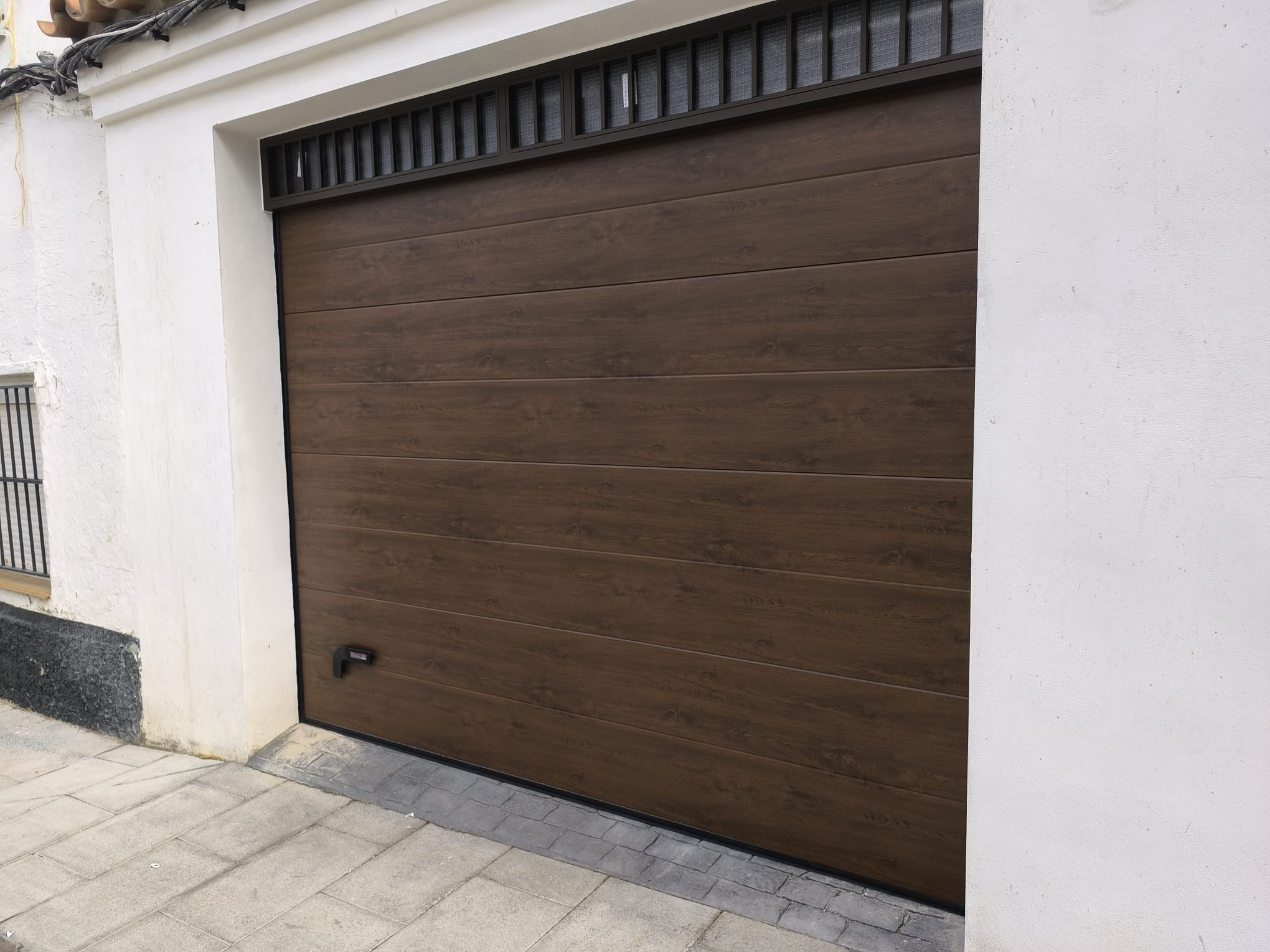 Puertas automáticas en Punta Umbría - rollmatic.es