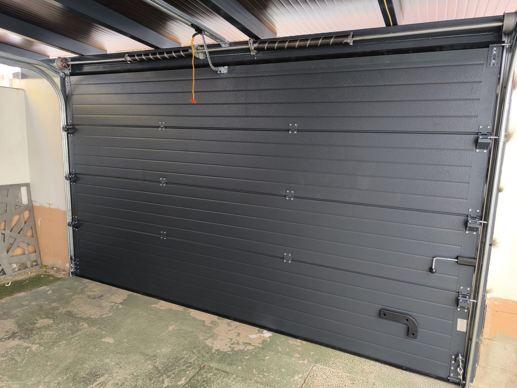 Instalación de puertas automáticas en Villanueva del Ariscal - rollmatic.es